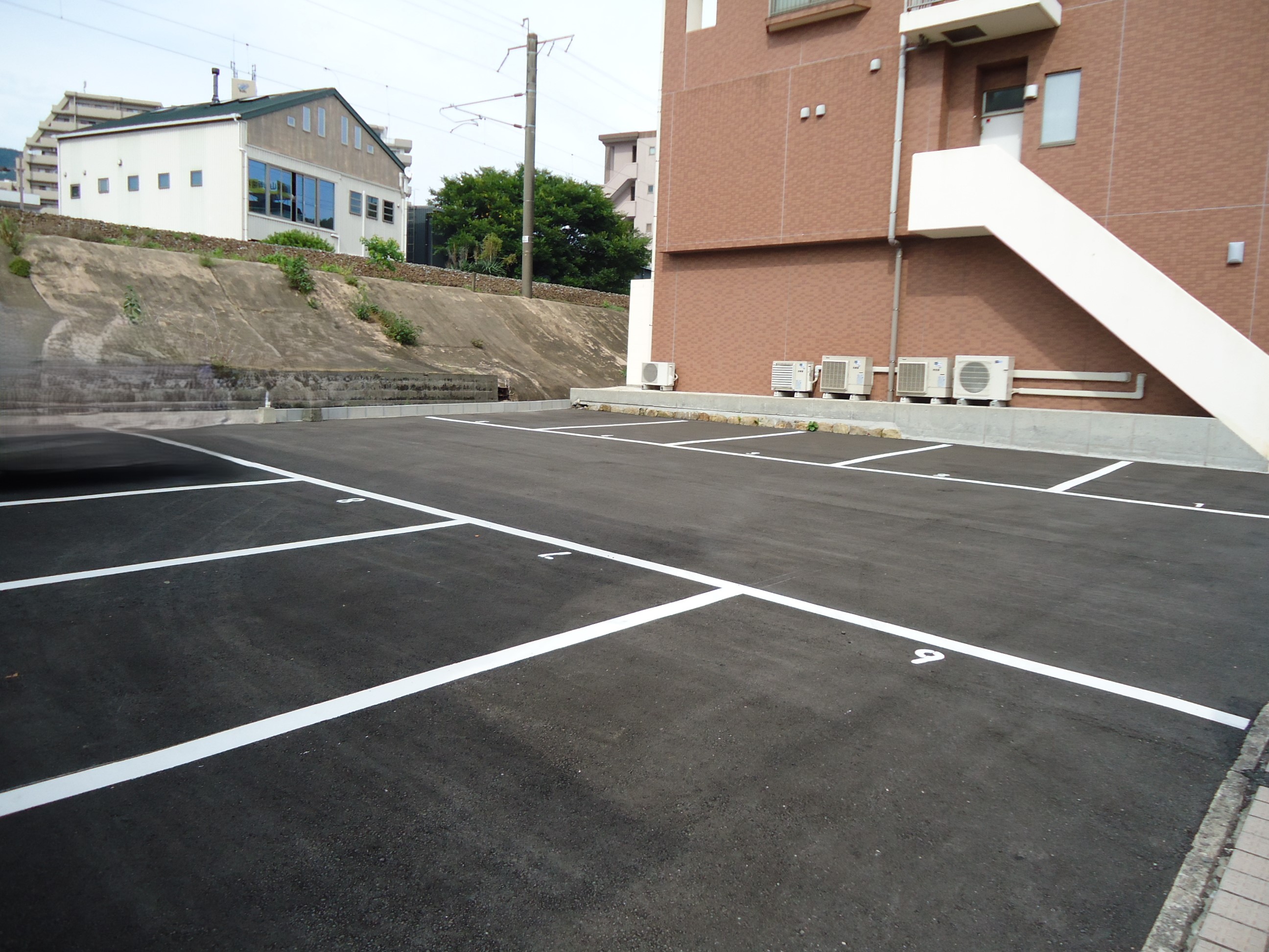 稲荷町　久保駐車場