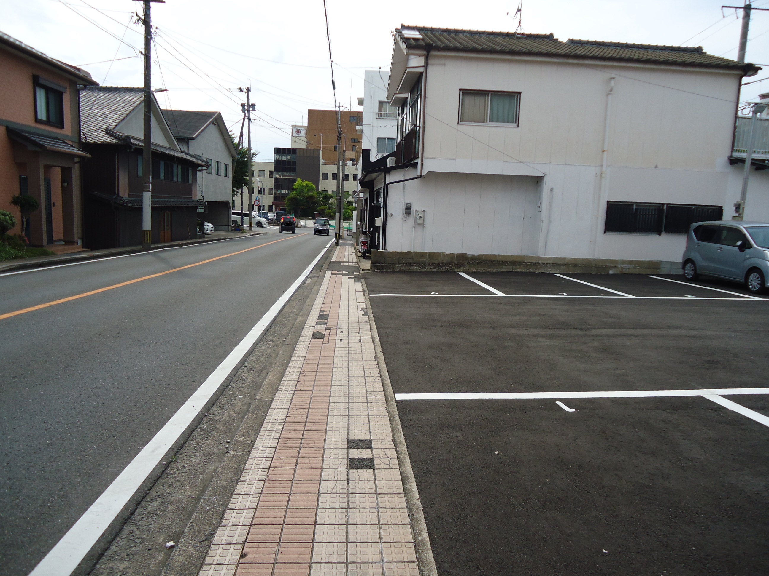 稲荷町　久保駐車場