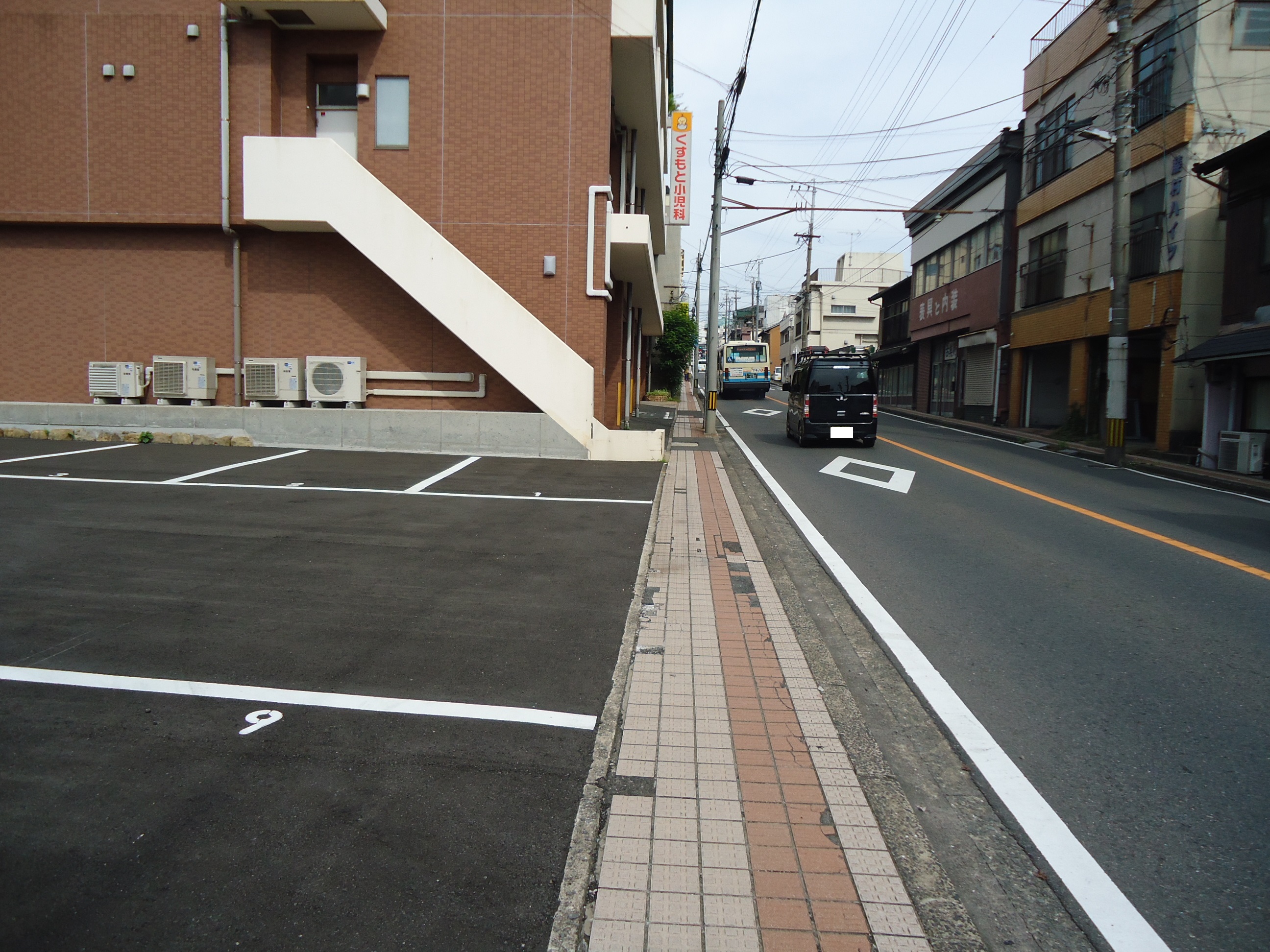 稲荷町　久保駐車場